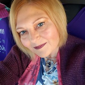 Meet your Posher, Annette